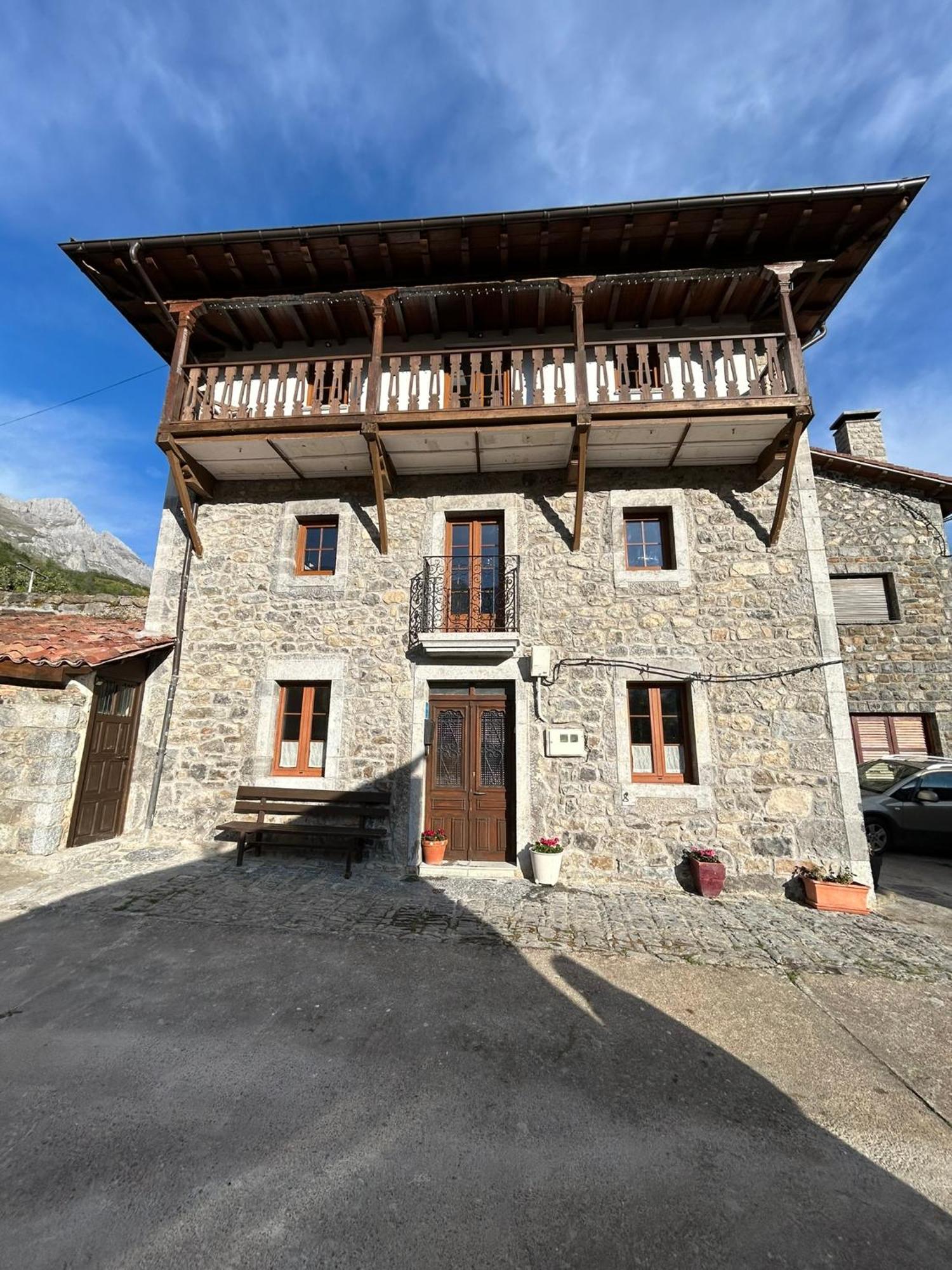 La Balconada De Valdeon *